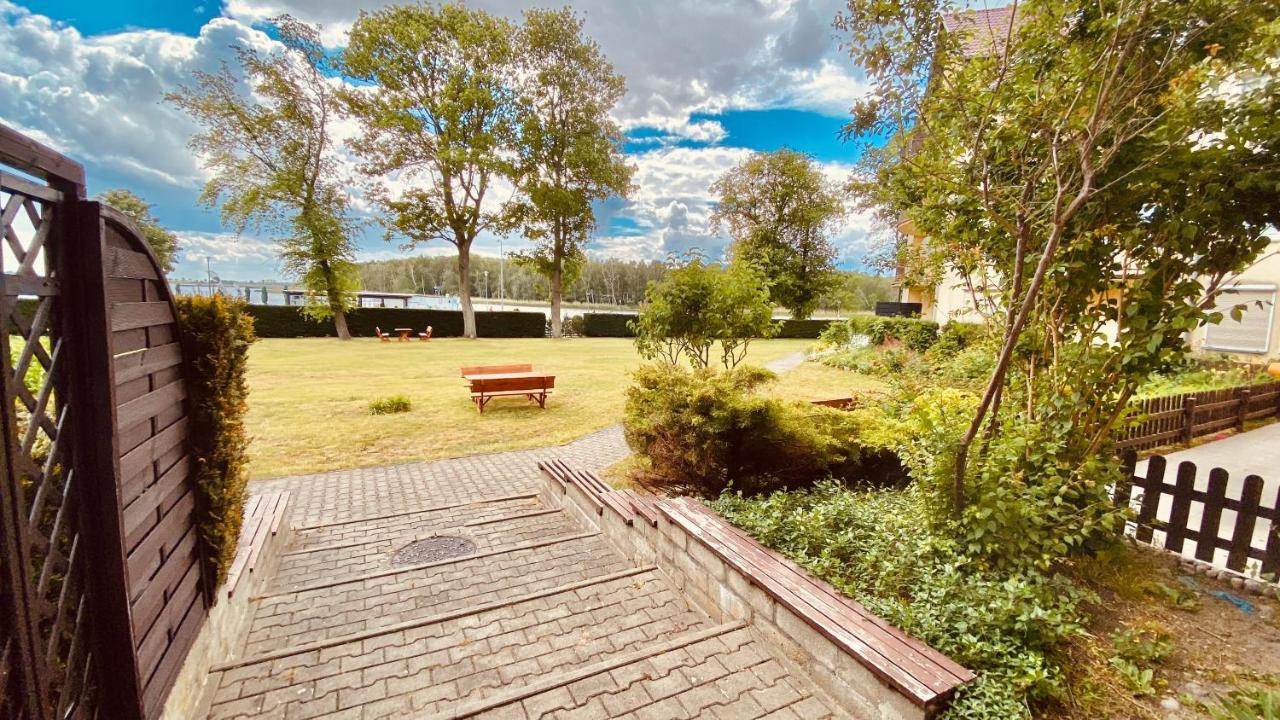 Sonnige Maisonette-Wohnung Mit Blick Auf Die Bucht Dziwnów Exteriör bild